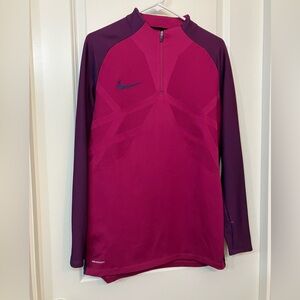 Nike Aeroswift 1/4 zip long sleeve pullover